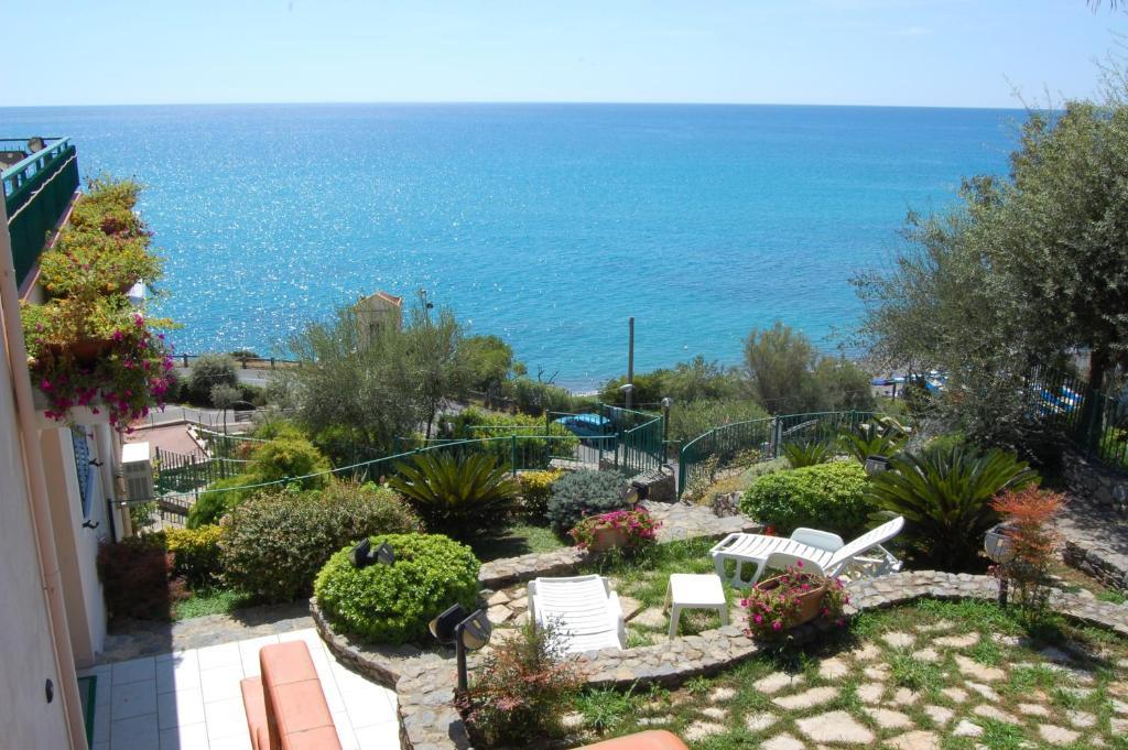 Residence La Cycas Villammare Exteriör bild